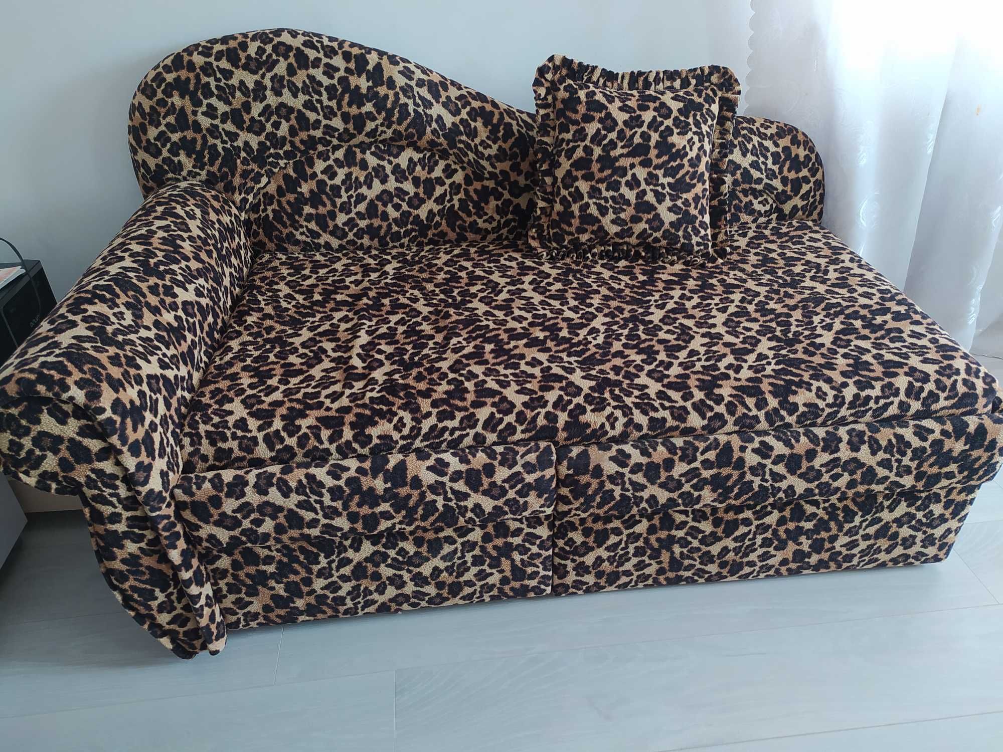 Продам диван-малютка