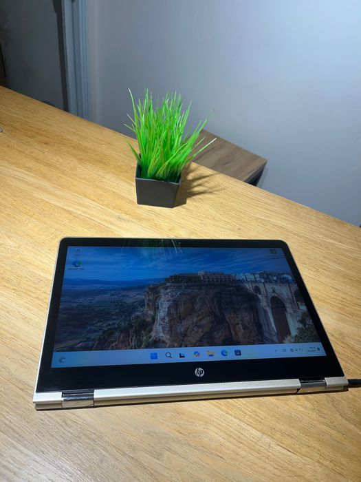 Laptop HP Pavilion 14 X360 2w1 Intel Core i3/8GB/256GB SSD Klasa A-