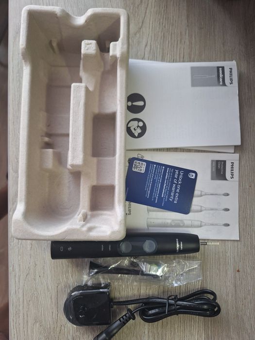 Електрична зубна щітка Philips