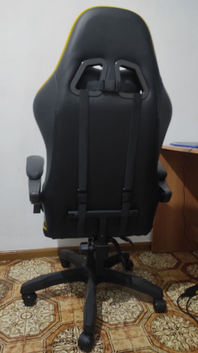 Cadeira Gamer Semi-Nova à Venda!

Está procurando conforto e estilo pa