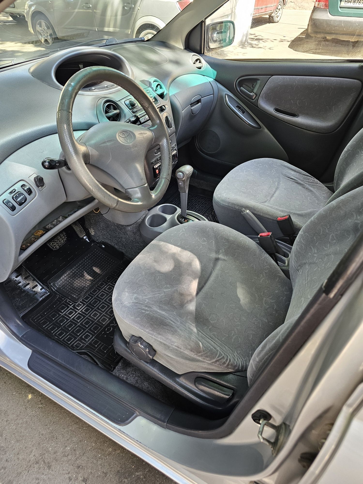 Toyota Yaris автомат