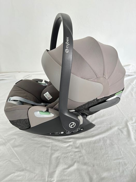 Carrinho de bebé e Ovo Cybex