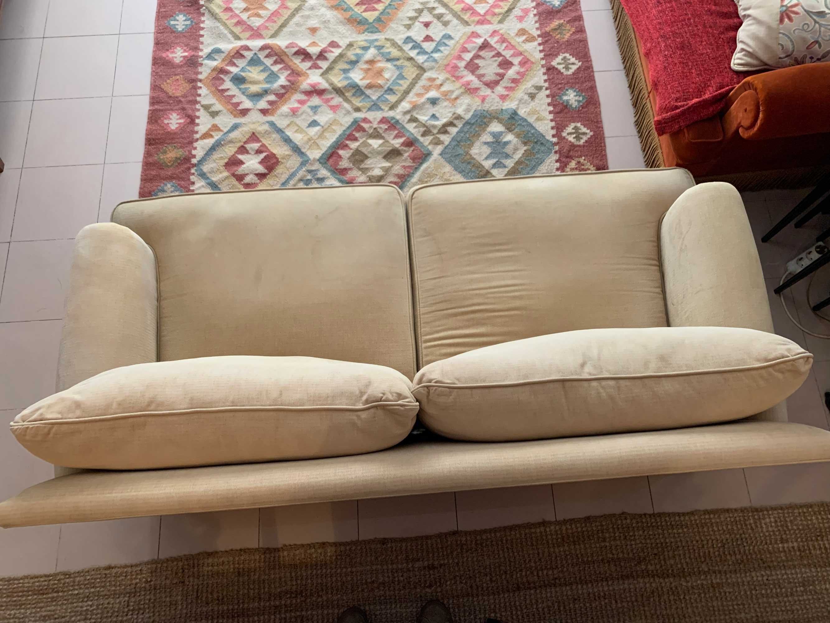 Sofá de 3 lugares super confortável