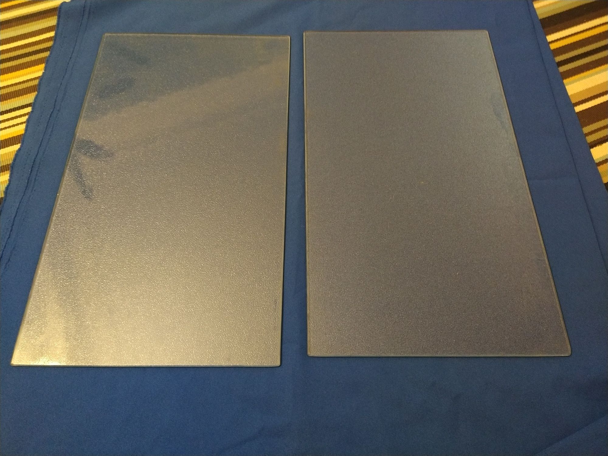 Placas de vidro (duas unidades) para prateleira