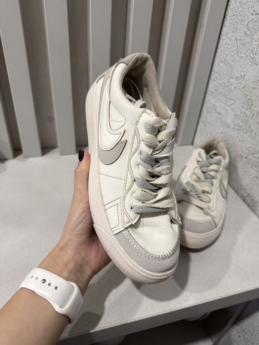 Кеди жіночі nike