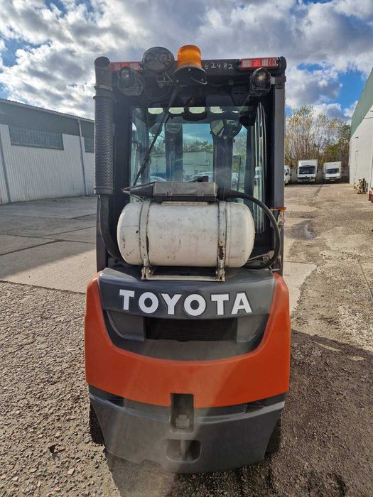 Навантажувач бв TOYOTA , ГАЗ , 1,8т , 4,7м, 2016р.