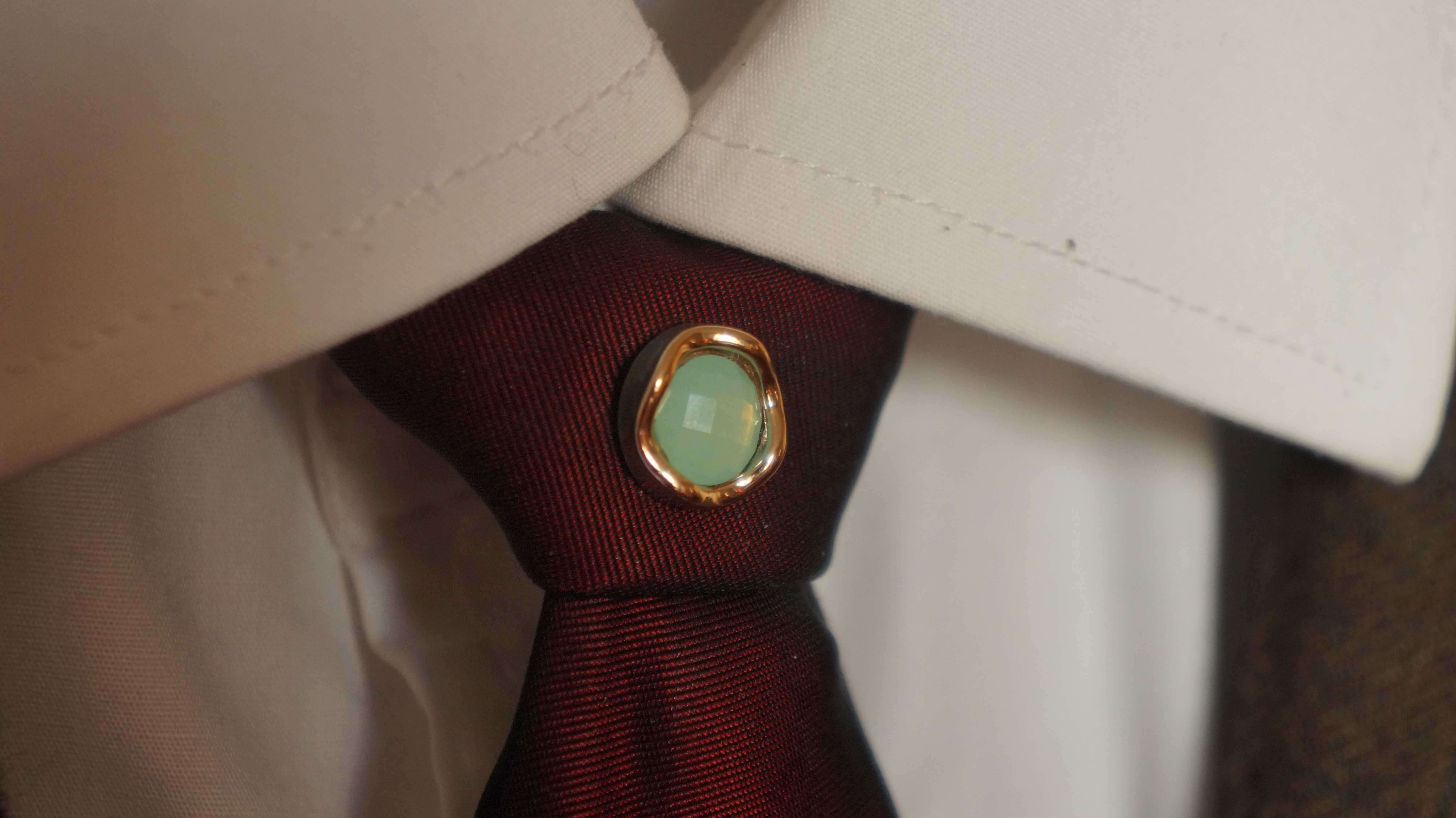 Przypinka na klapę spinka/ krawat/ broszka kol. Złoty z Pastele Turkus