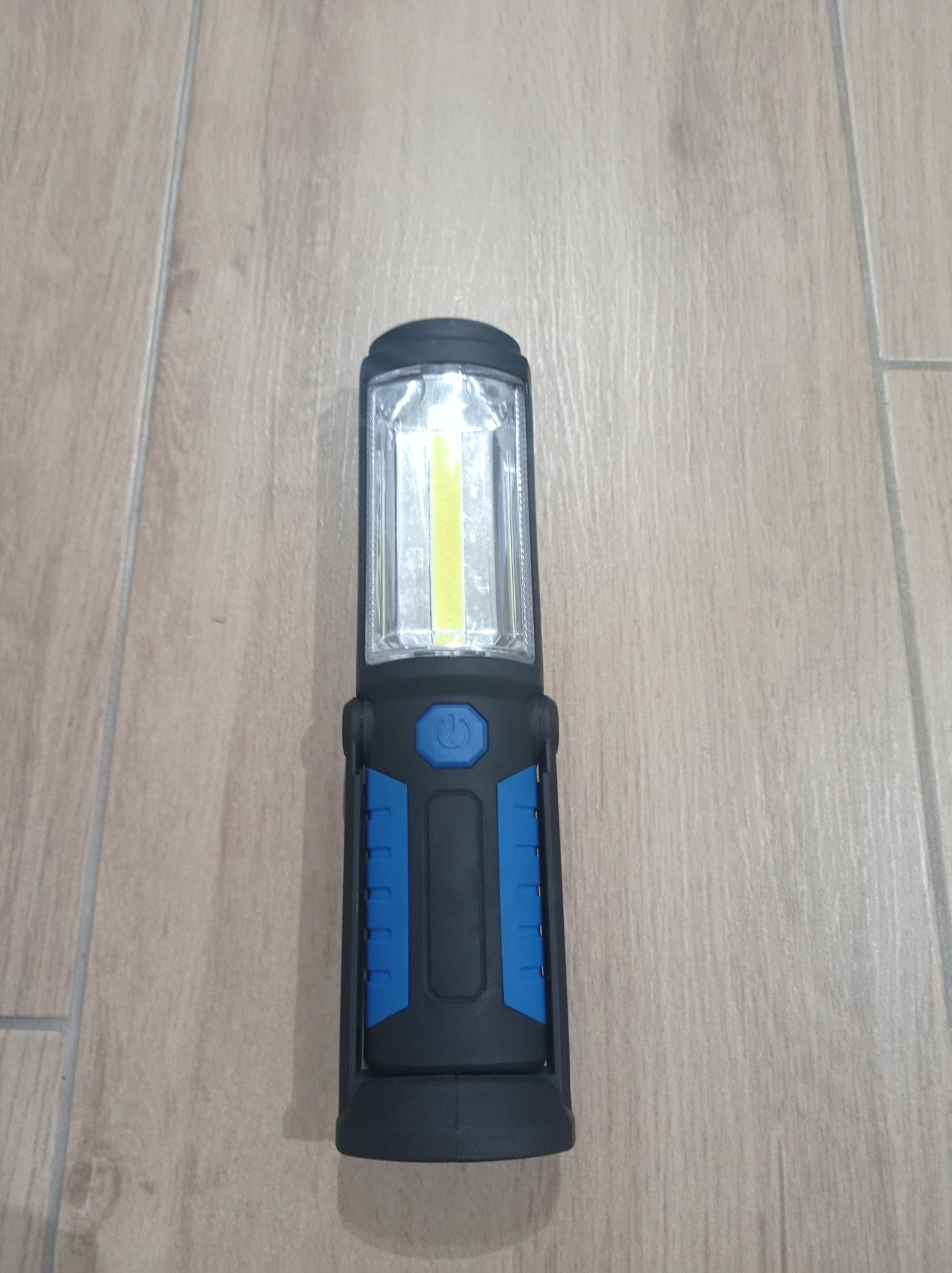 Latarka LED 3xAA