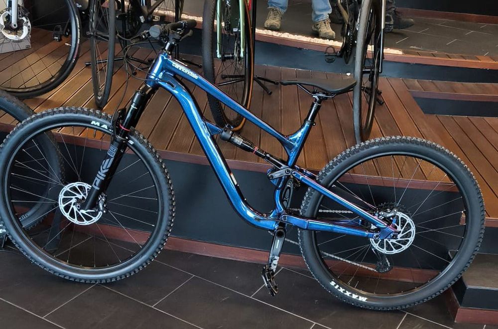 Bicicleta BTT como nova