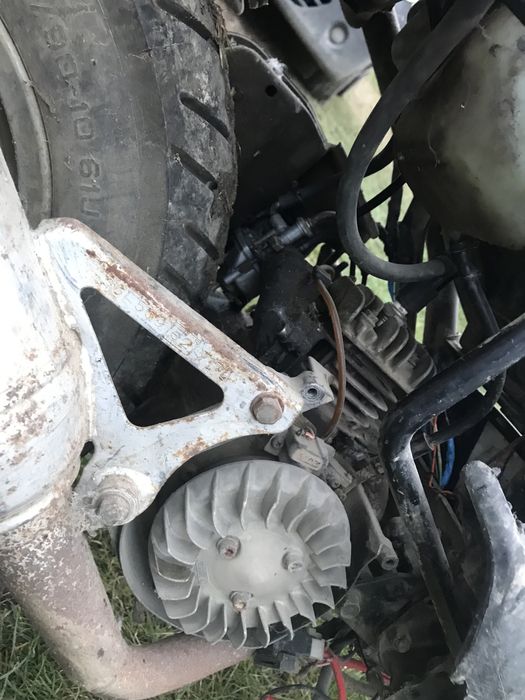 Продаю запчасти до мото скутер Yamaha Bws