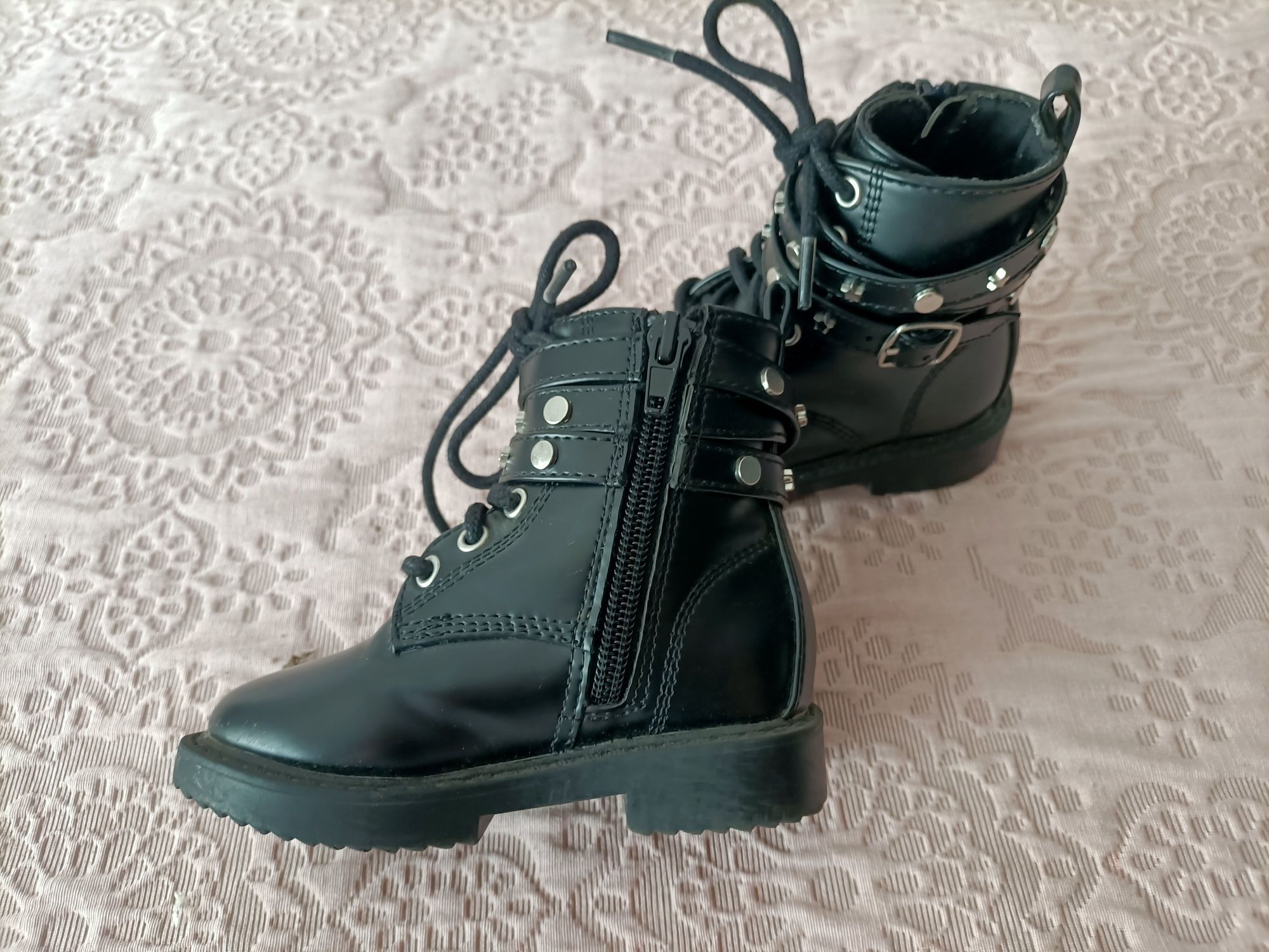 Botas n22 rigorosamente novas