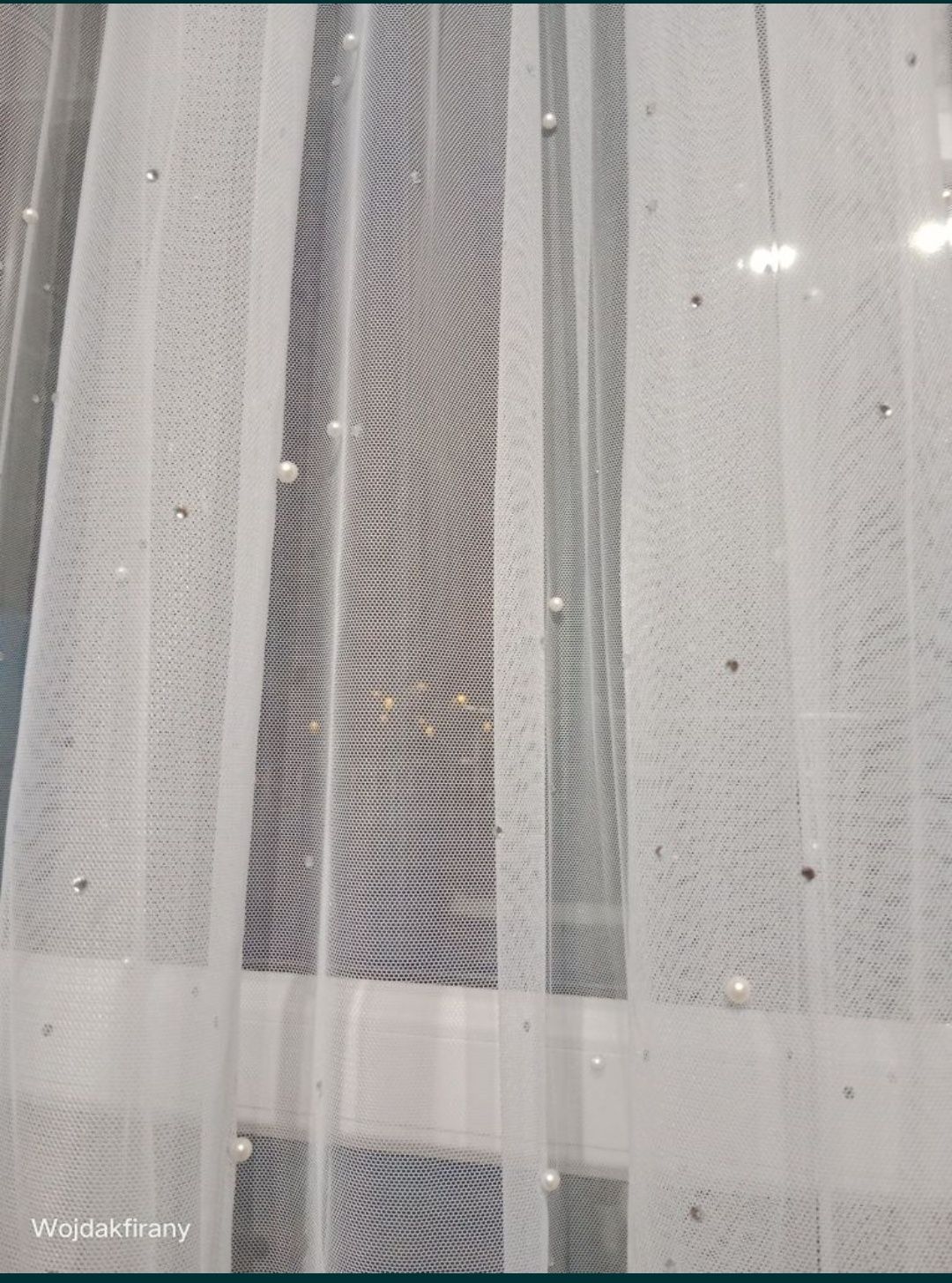 Firanka z perełkami srebrną gipiurą 400x220
