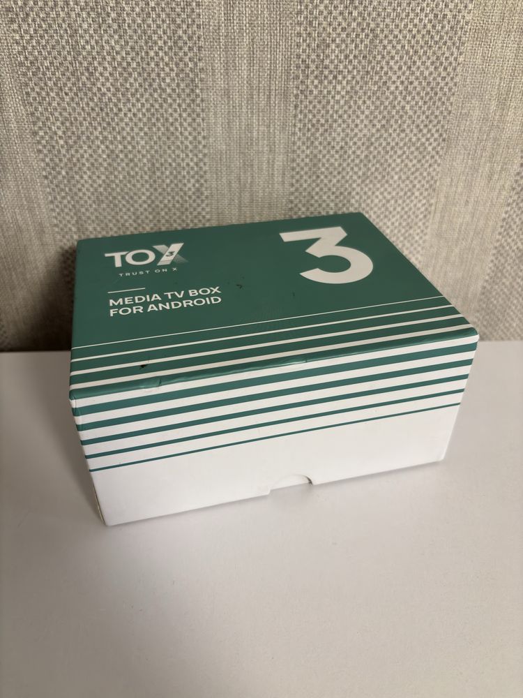 Нова ТВ приставка Ugoos TOX3