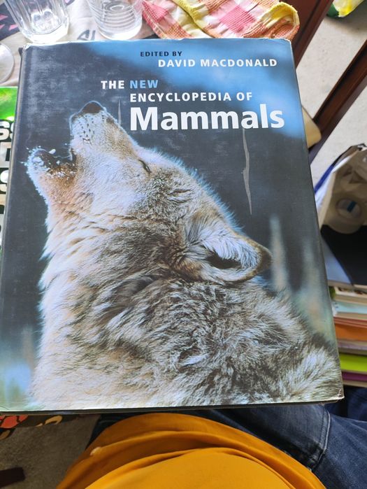 The new encyclopedia of mammals da Oxford