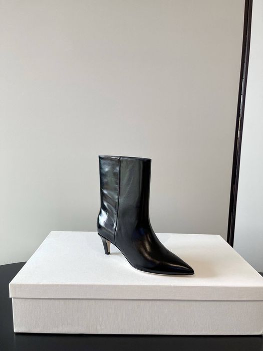 Чоботи, різні моделі сапоги/ботинки