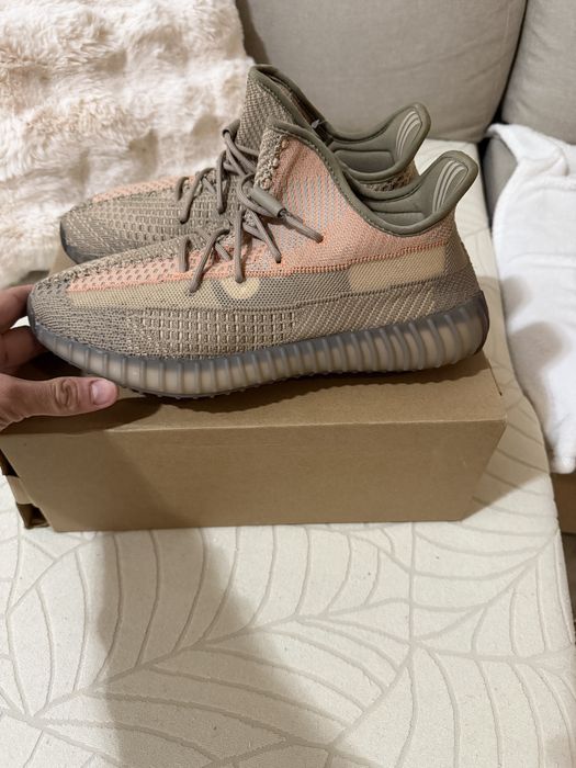 Yeezy Boost 350 V2