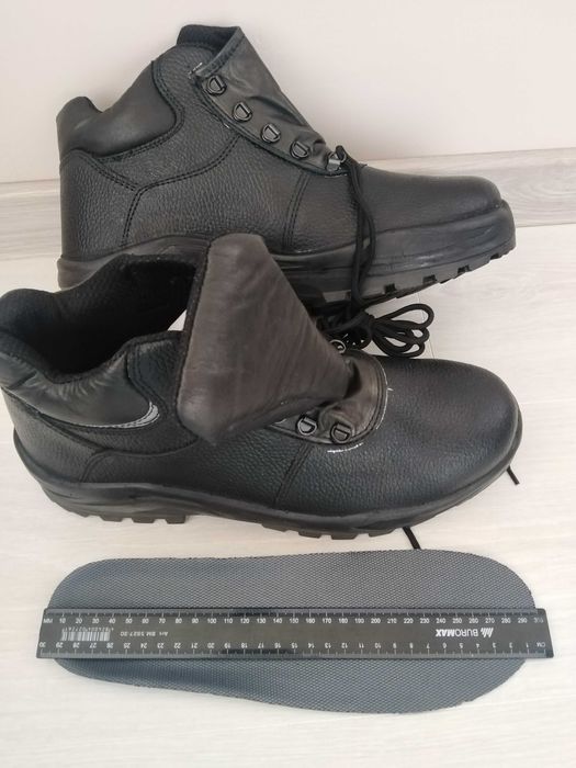 Спец взуття, нове чоловіче та жіноче.