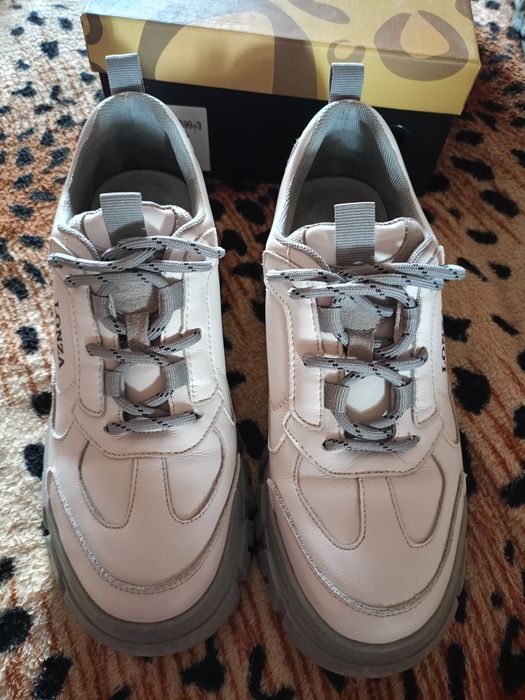 Демосезонные кожаные кроссовки Lonza 37/38 p. 24 см