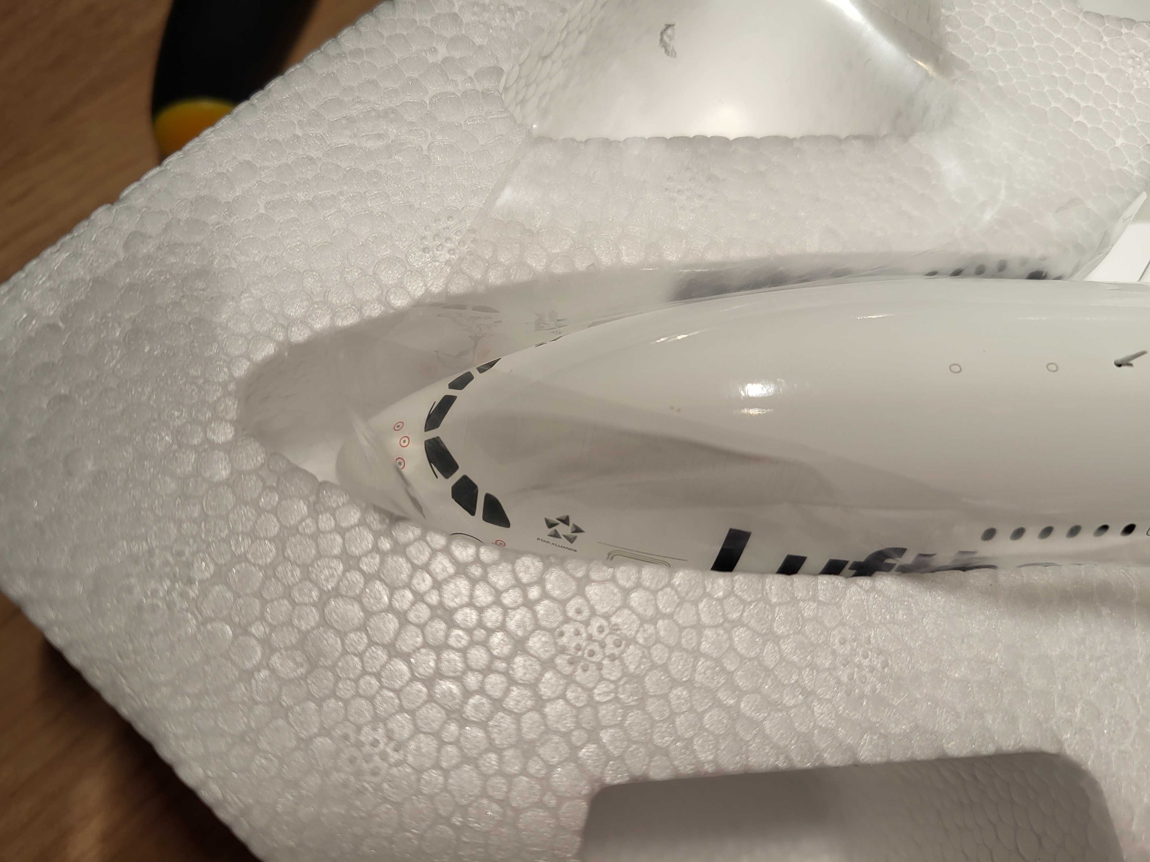 Model samolotu Lufthansa Airbus A380 D-AIMK GeminiJets 1:200