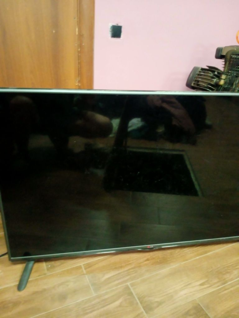 Продам  телевізор LG