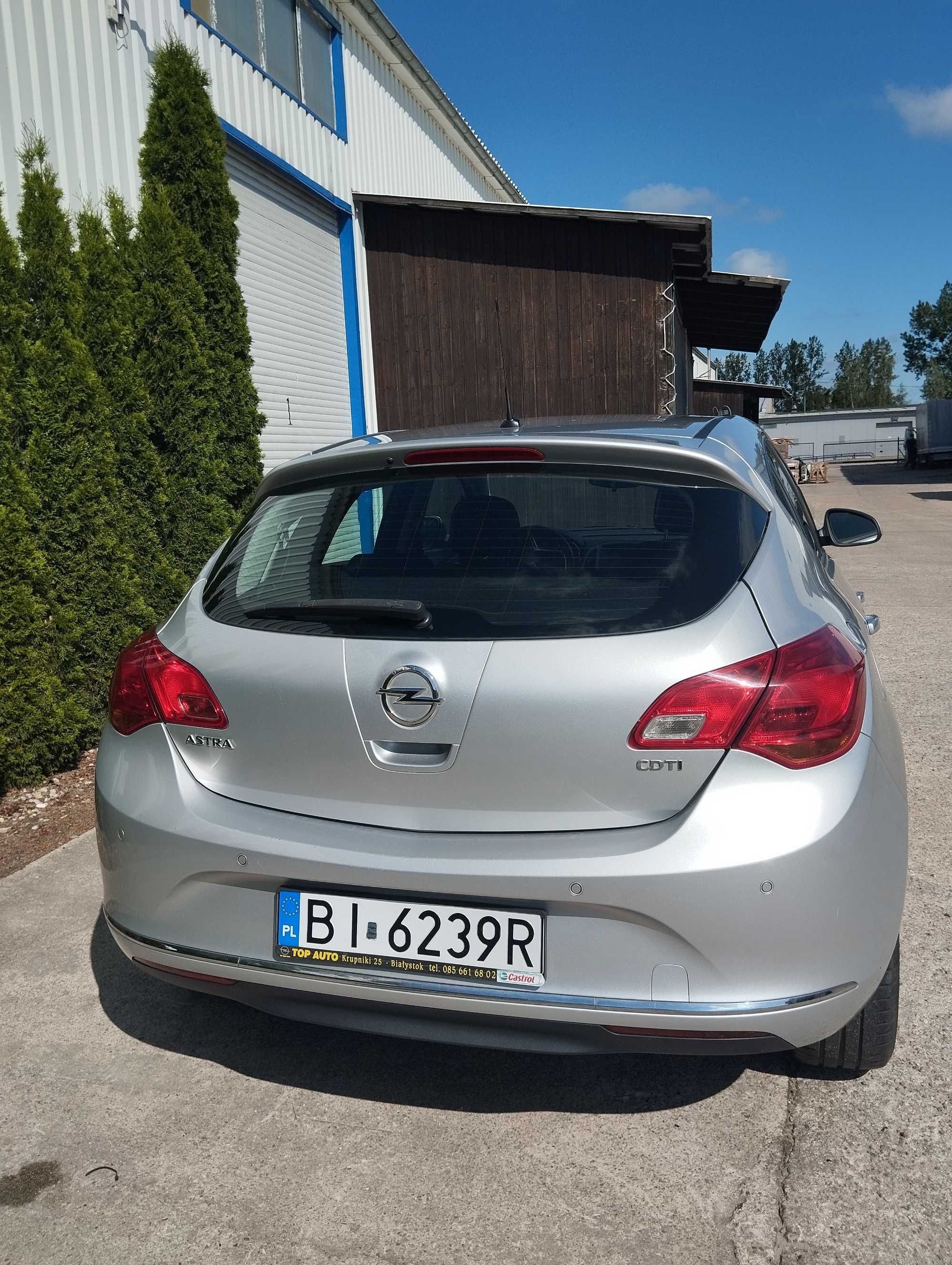Opel Astra J (P10) Hatchback 1.7 CDTI Faktura Vat