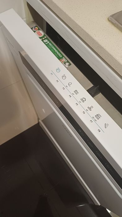 Máquina da Loiça CANDY (como nova)