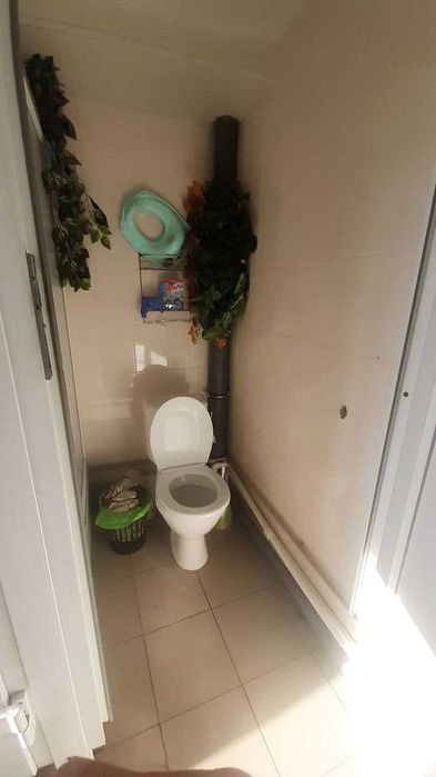 Продаж чудової кімнати на Митниці