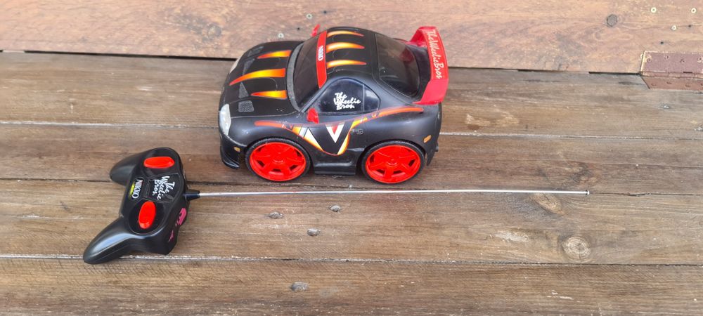 Carro telecomandado nikko