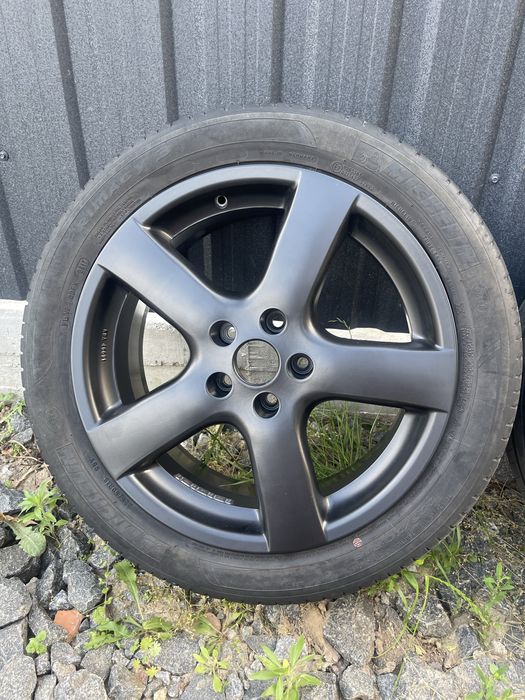 Диски 8J18H2ET35 з літньою гумою Michelin R18 KIA,Audi, Wolkswagen