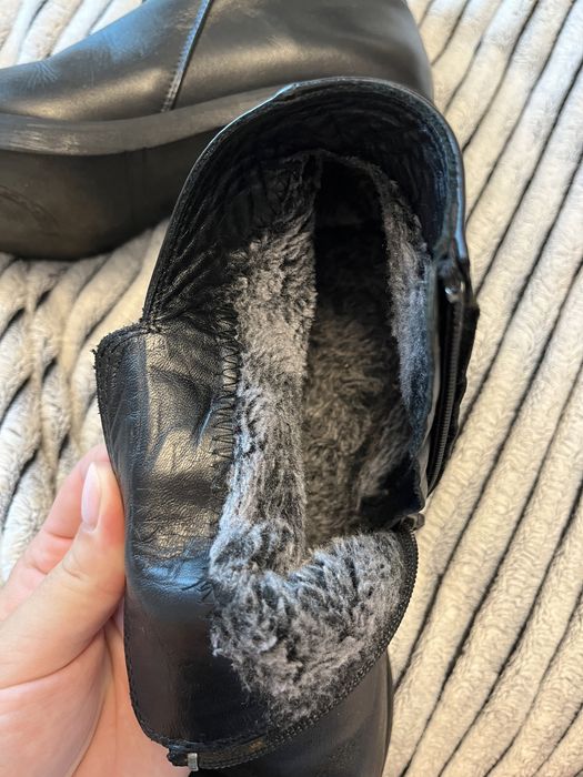 Взуття жіноче зимове