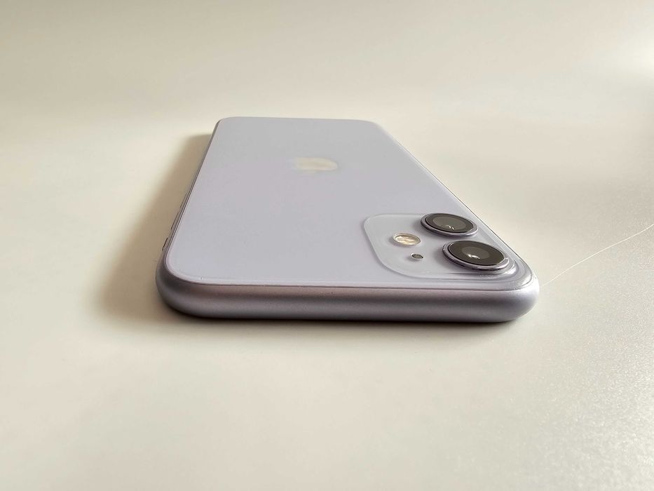 Iphone 11 128Gb. 77% Bateria.  Excelente. Tudo de origem.