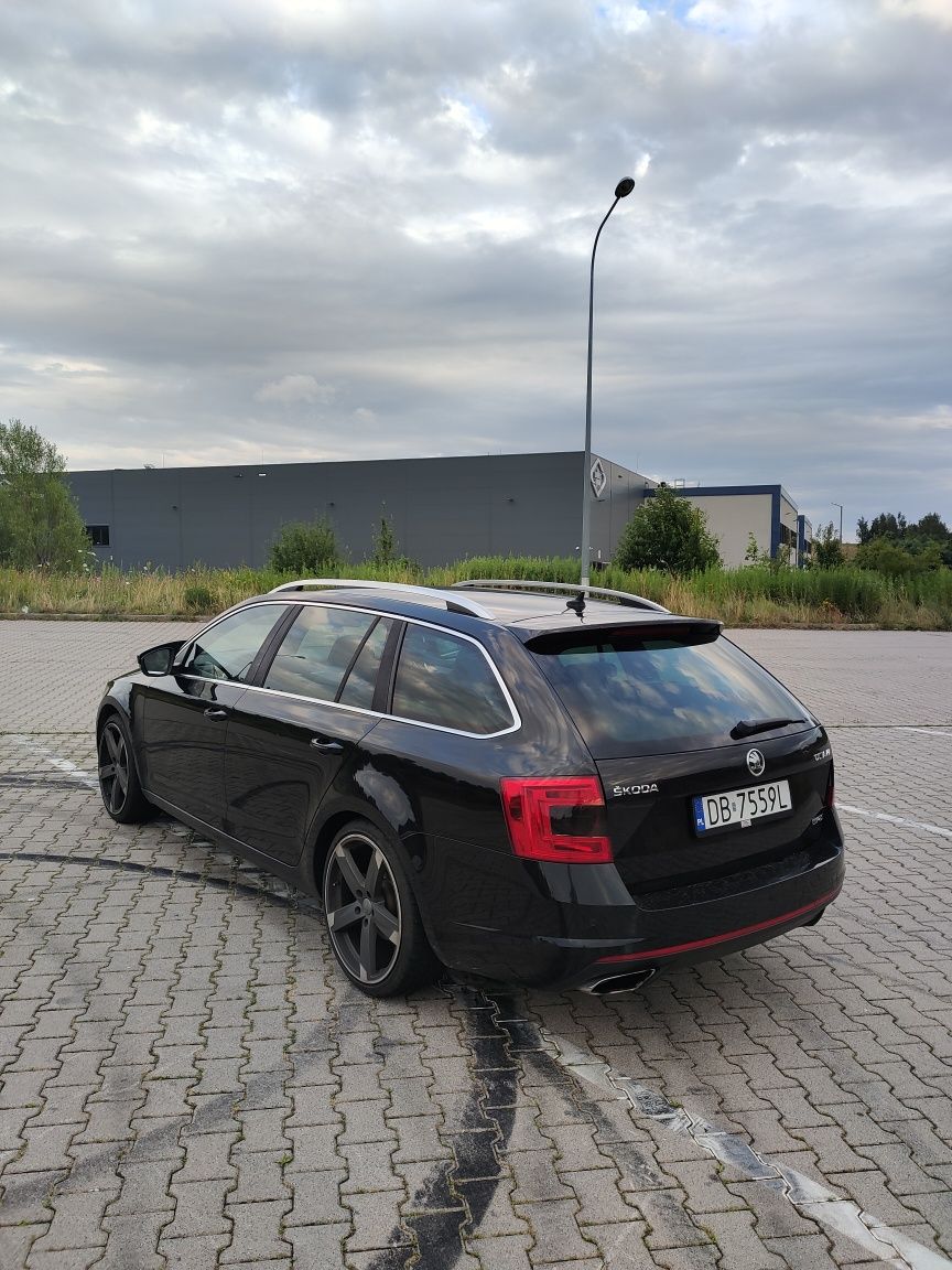 Skoda Octavia VRS 2.0 Tdi 226km Manual Asystenci Tempomat Alufelgi 19