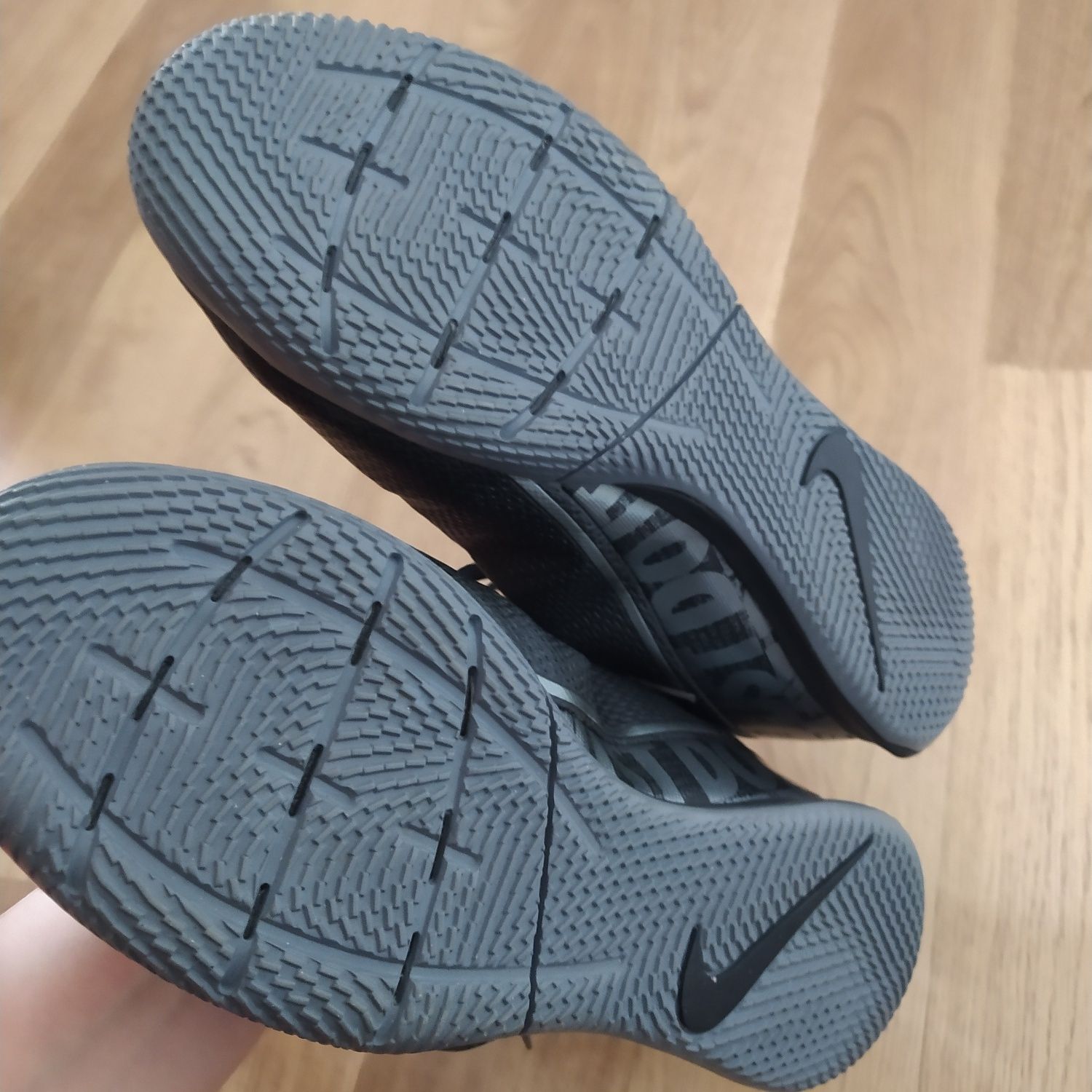 Buty adidasy sportowe  NIKE męskie młodzieżowe NOWE!