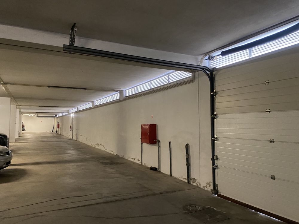 Garagem em predio individual para 30 carros , 820m2