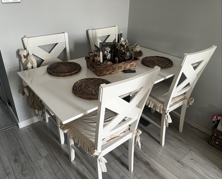 Stół rozkładany biały połysk 160-220 Agata Meble stan bardzo dobry