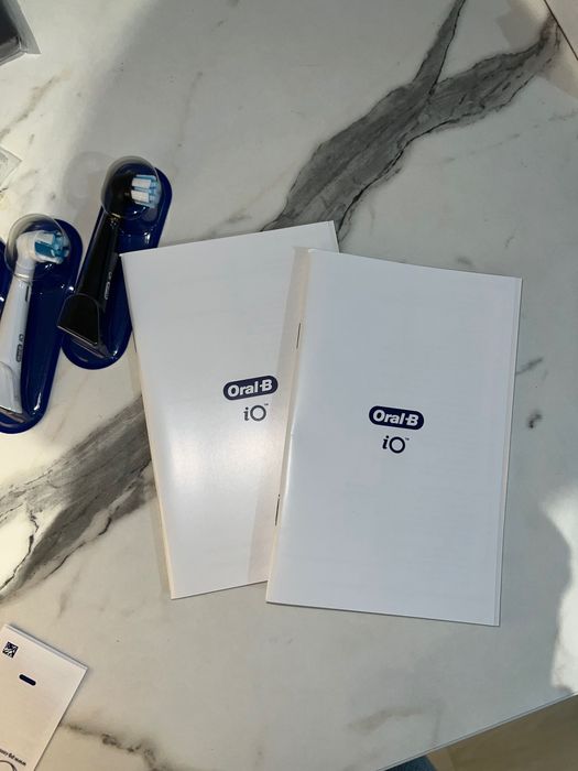 Електрична зубна щітка Oral B iO8 Duo Pack/Нова/Ідеальний подарунок