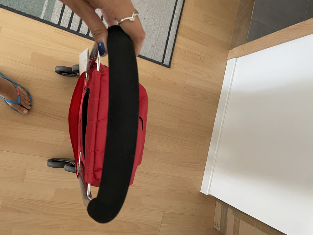 Carrinho de compras com rodinha tripla