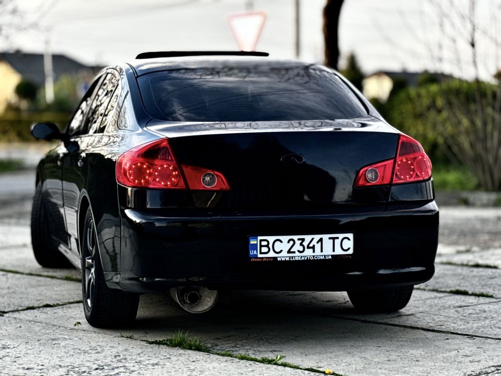 Infinity G35 AWD