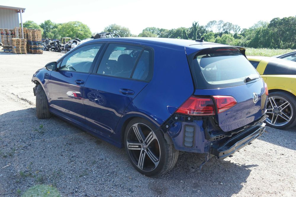 Разборка Volkswagen Golf 7 R. Запчасти на Фольцваген Гольф 7 Р США бу