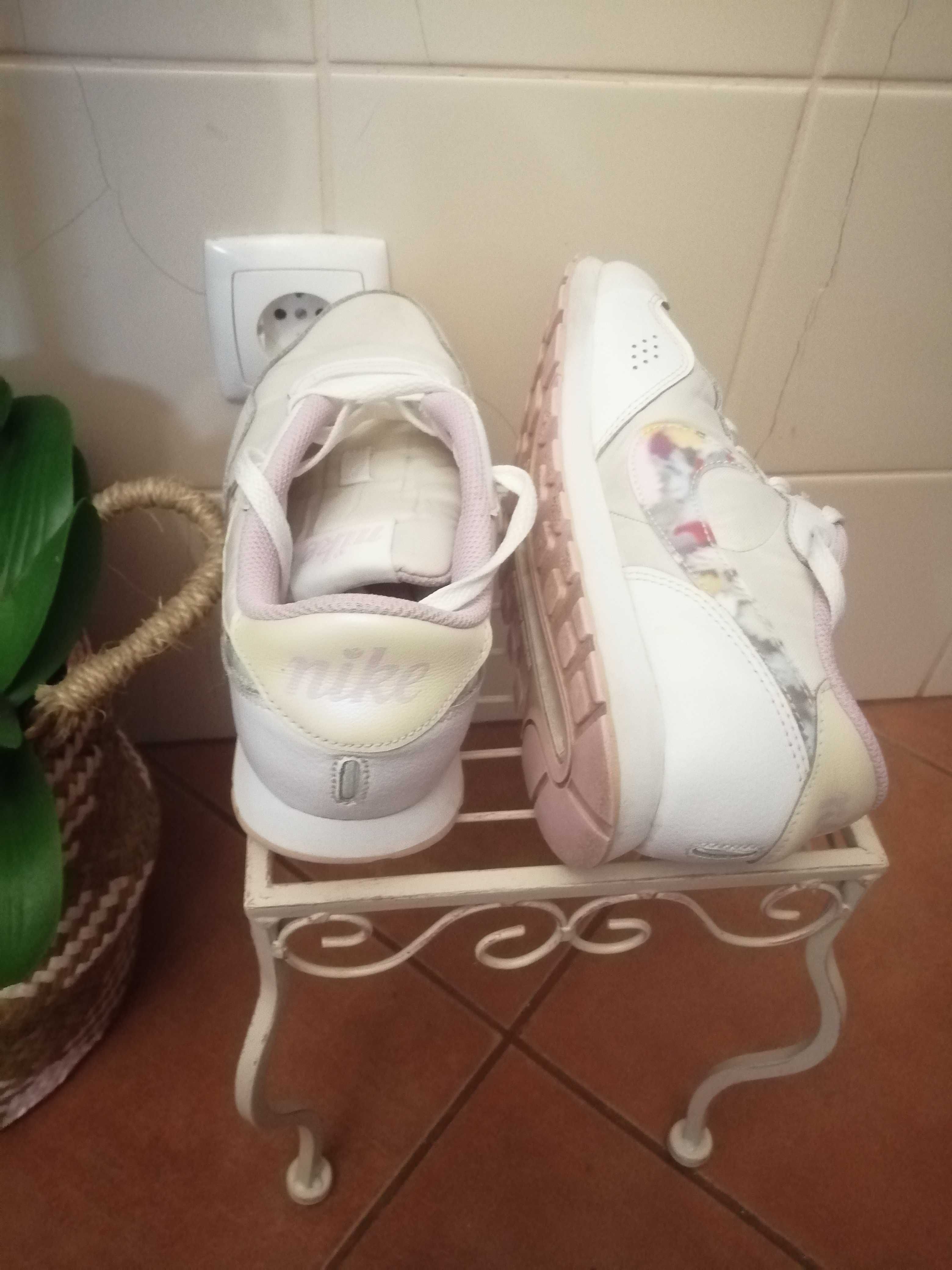 Tenis/sapatilhas Nike 39 bom estado