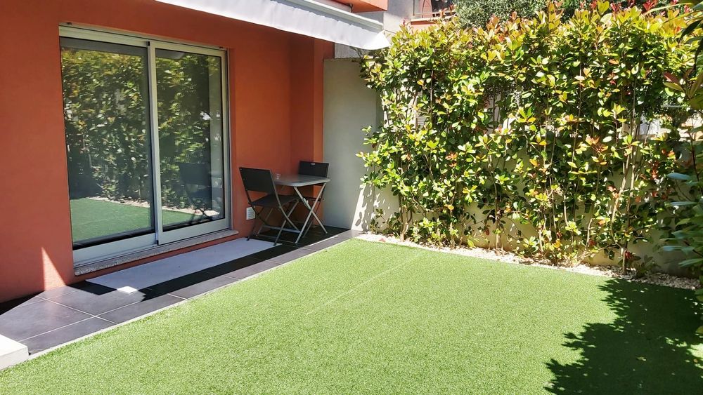 Moradia geminada T3 com jardim e garagem p/ 4 carros-Oliveira S Mateus