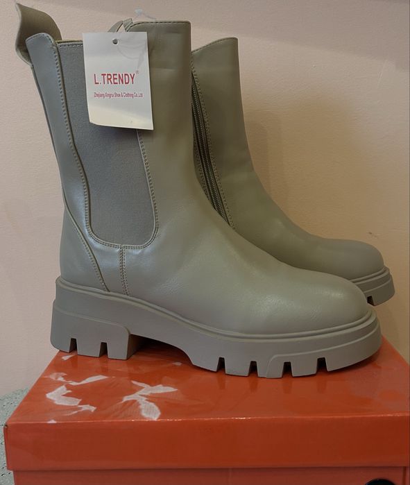 Челсі, черевики, ботінки нові бежеві  весна 39р