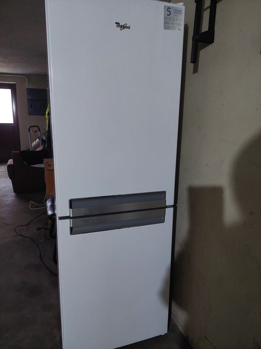 Lodówka Whirlpool 175