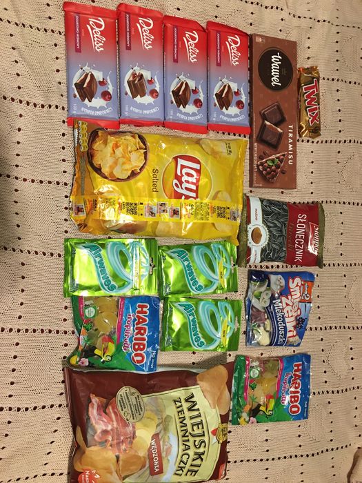 Zestaw słodyczy i przekąsek  Haribo Wawel Airwaves