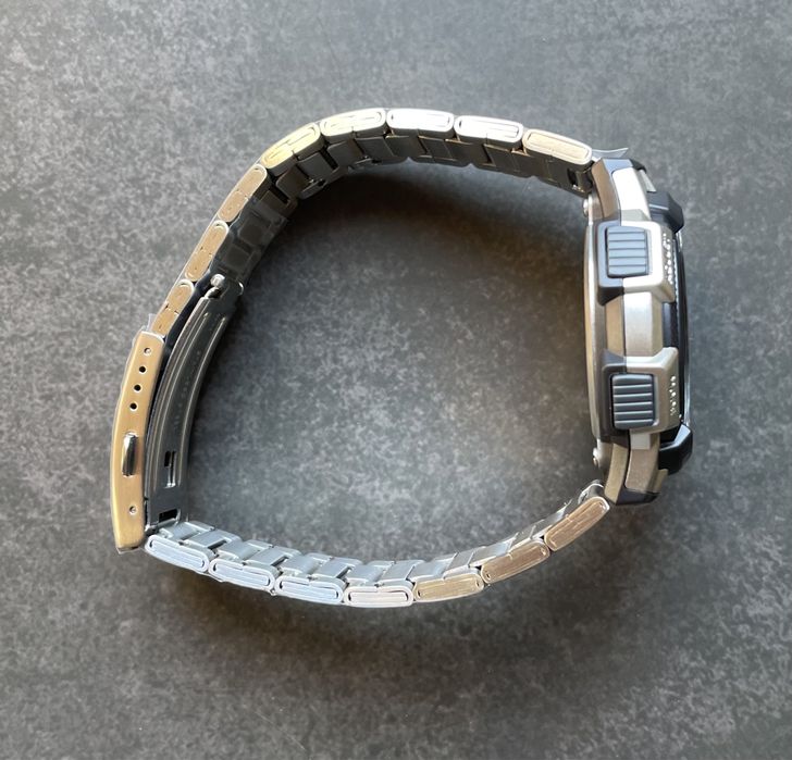 Годинник Casio AE-1000WD-1A новий оригінал водозахист 10ATM