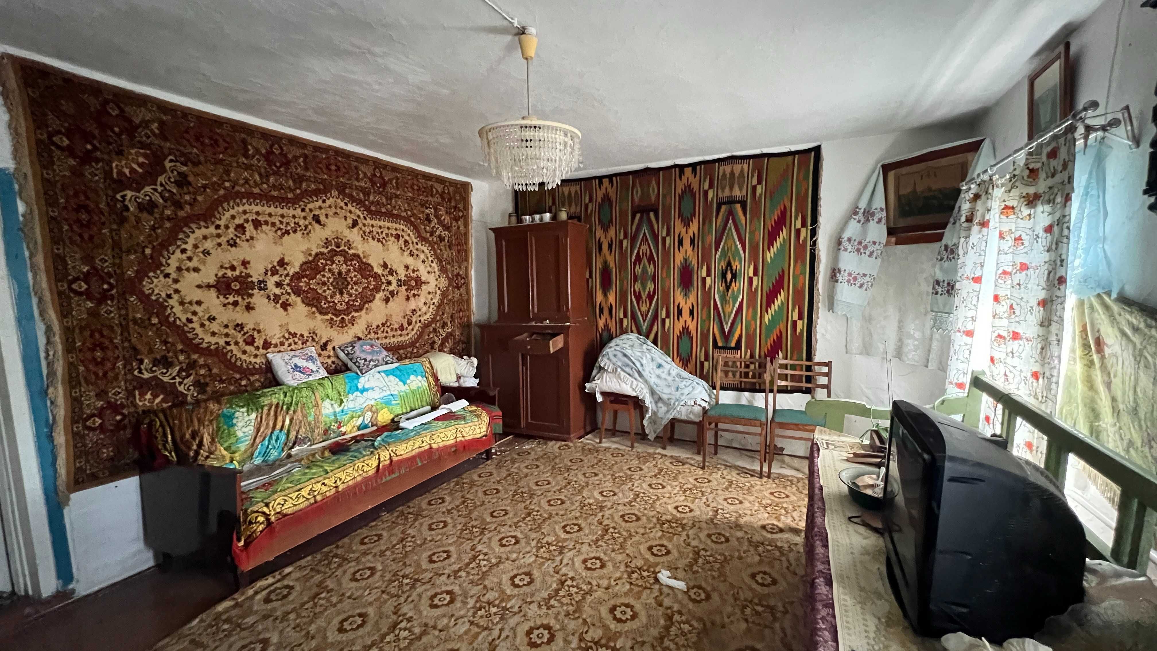 Привабливе життя в селі: Будинок на продаж у Требухові центр села