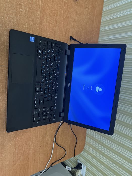 Ноутбук acer es1-571 гарний стан
