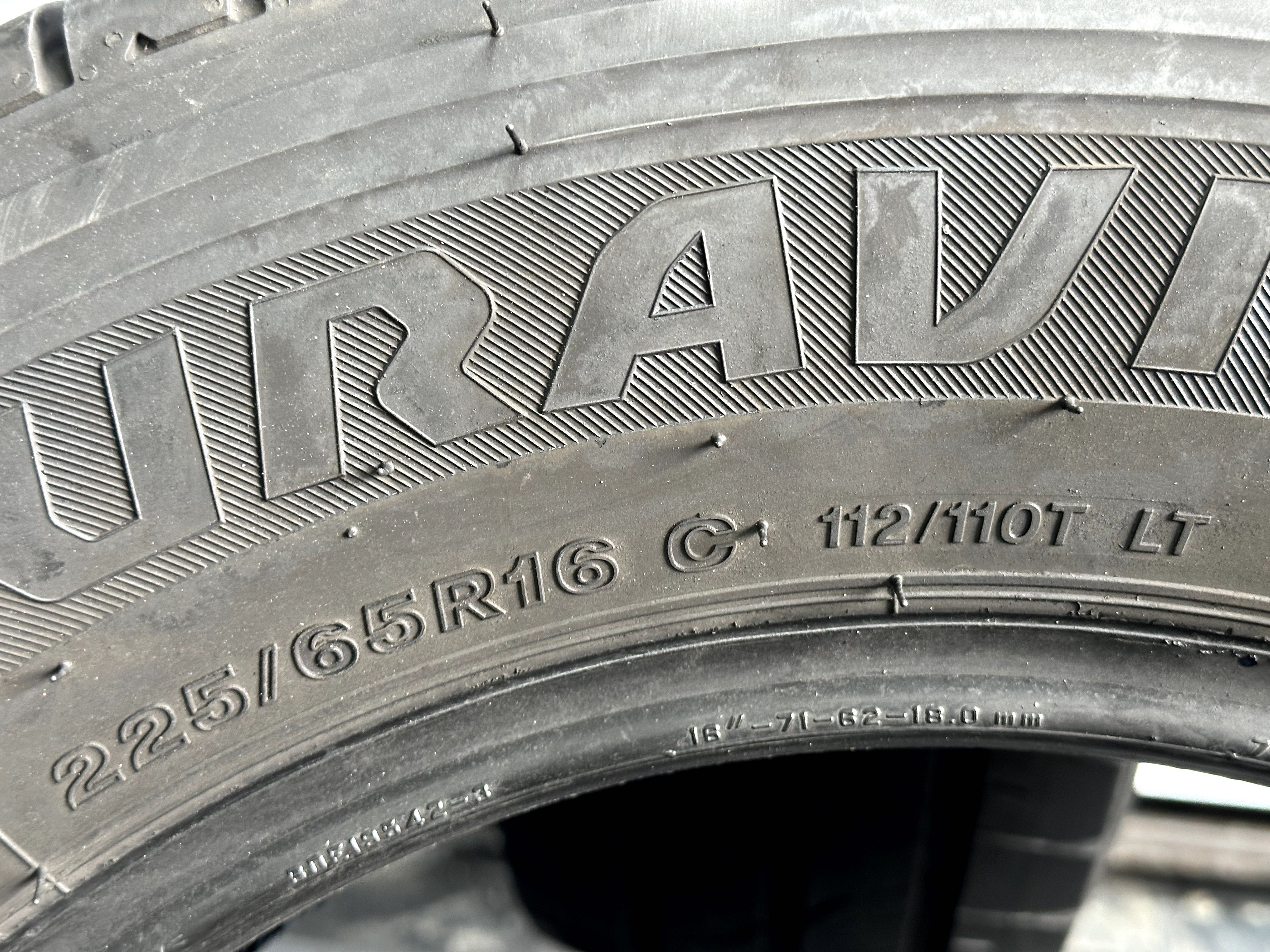 Літні шини 225 65 R16 112/110T Bridgestone Duravis R660.  2021р