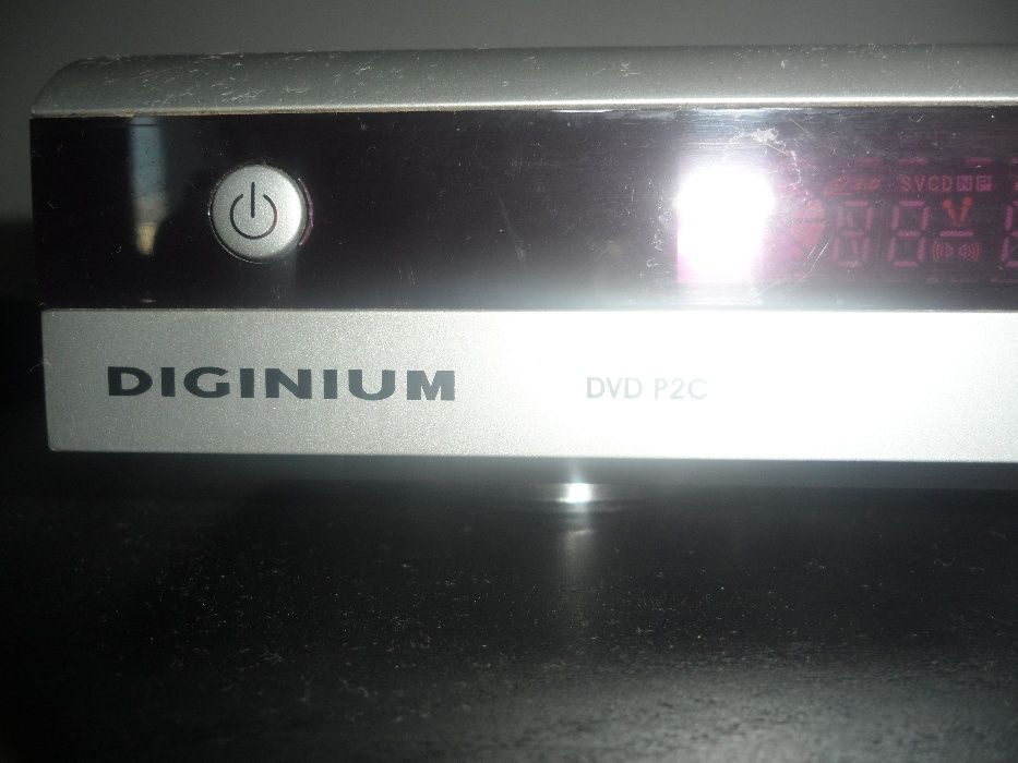 leitor de DVD Digium com oferta de 5 dvds