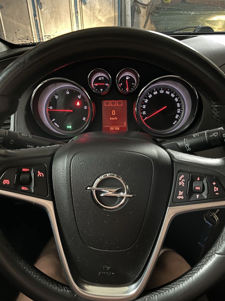 Opel Insignia 2.0 CDTI 160km